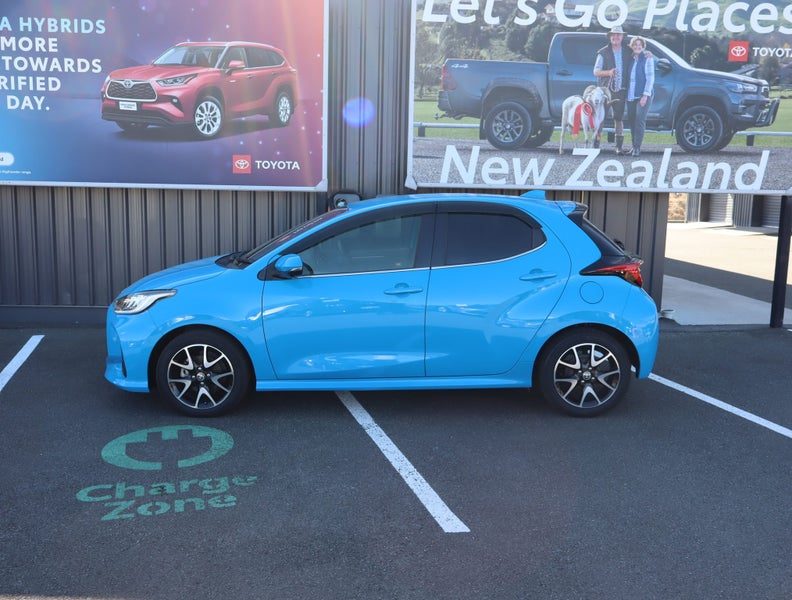 2020 Toyota Yaris 1.5 Hybrid Z 5 Dr Hatch CVT 2WD, photo 3