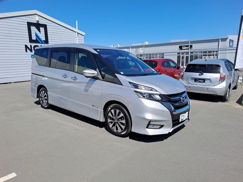 2017 Nissan Serena 2.0 Hybrid HWS V Selection