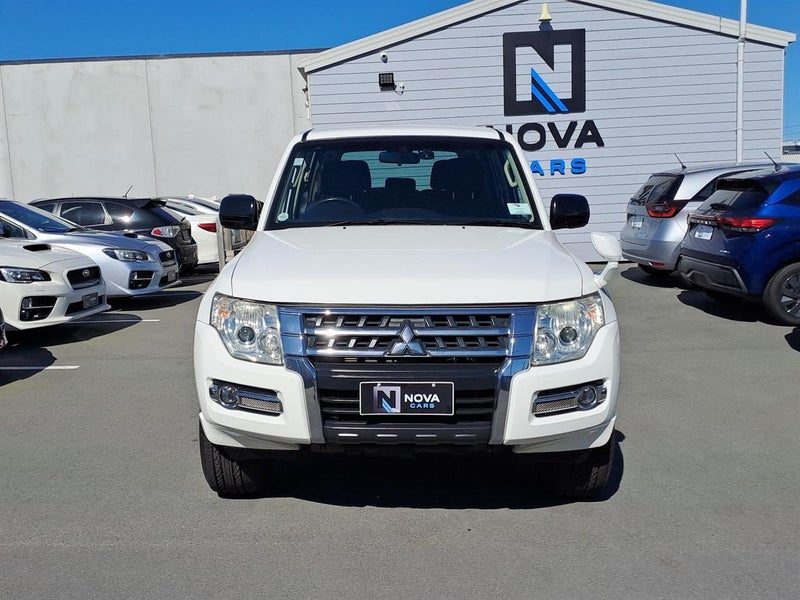 2015 Mitsubishi Pajero 3.0 4WD LWB GR Facelift, photo 2