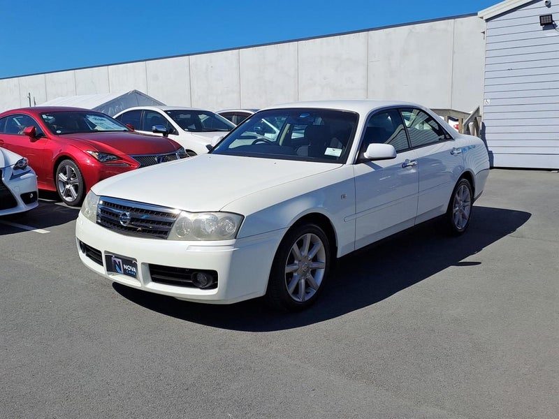 2002 Nissan Gloria 3.0 Gran Turismo 300 Ultima, photo 3