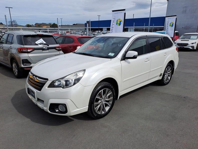 2013 Subaru Outback 2.5i EyeSight S Pkg, photo 3