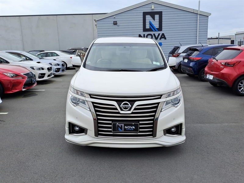 2017 Nissan Elgrand 250 Highway Star S Facelift, photo 2