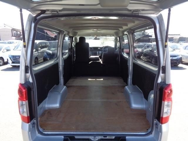 2018 Nissan NV350 Caravan 2.5 DX Diesel 4WD, photo 3