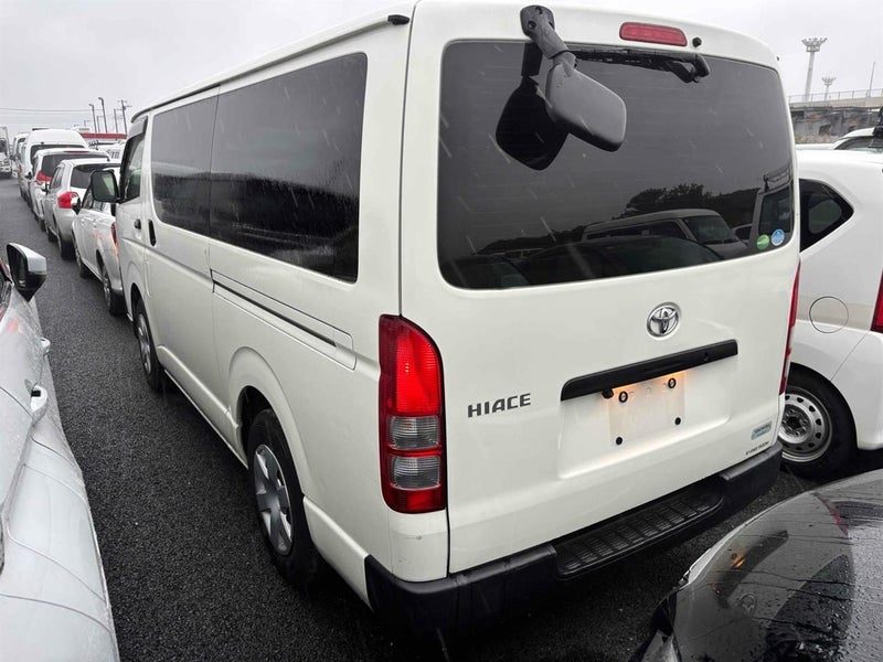 2021 Toyota Hiace 2.8 DX Diesel, photo 2