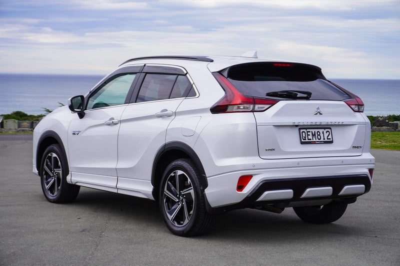 2023 Mitsubishi Eclipse Cross PHEV VRX 4x4 auto, photo 3