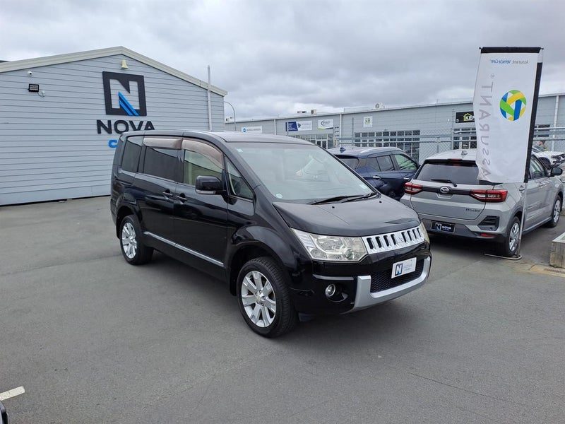 2012 Mitsubishi Delica D5 G Power 4WD 8 Seats