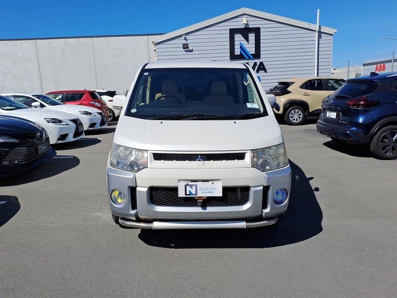 2012 Mitsubishi Delica D5 G Power 4WD 8 Seats, photo 2