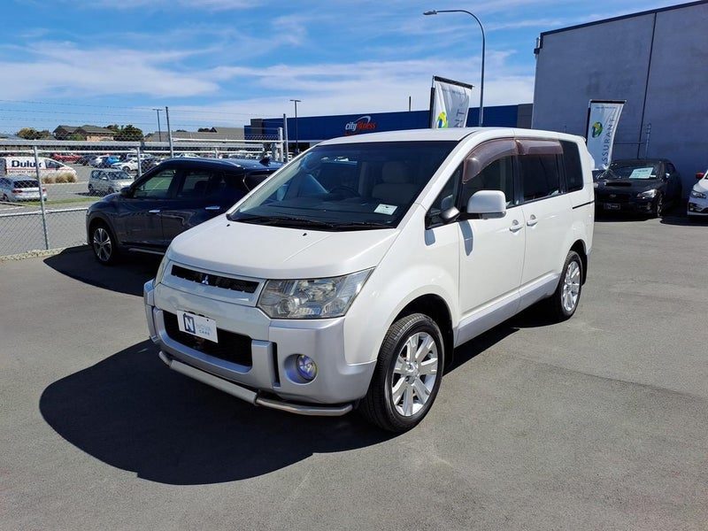 2012 Mitsubishi Delica D5 G Power 4WD 8 Seats, photo 3