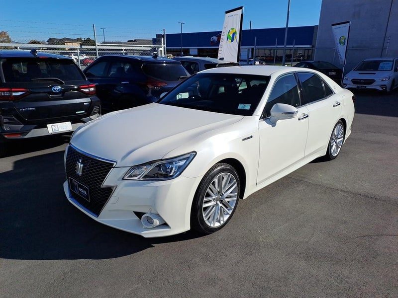 2013 Toyota Crown Hybrid 2.5 Athlete S, photo 3
