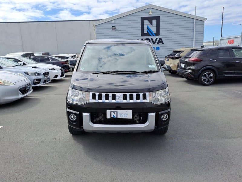 2016 Mitsubishi Delica D5 2.2 4WD Diesel Power Pkg, photo 2
