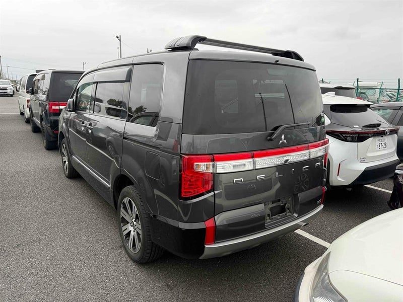 2021 Mitsubishi Delica D5 2.3 4WD Diesel Power Pkg, photo 2