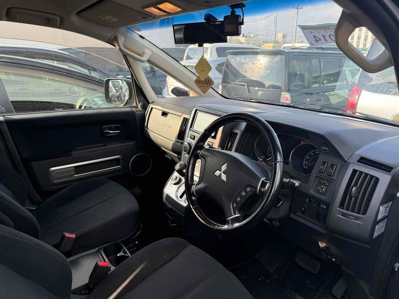 2013 Mitsubishi Delica D5 G Power 4WD 8 Seats, photo 3