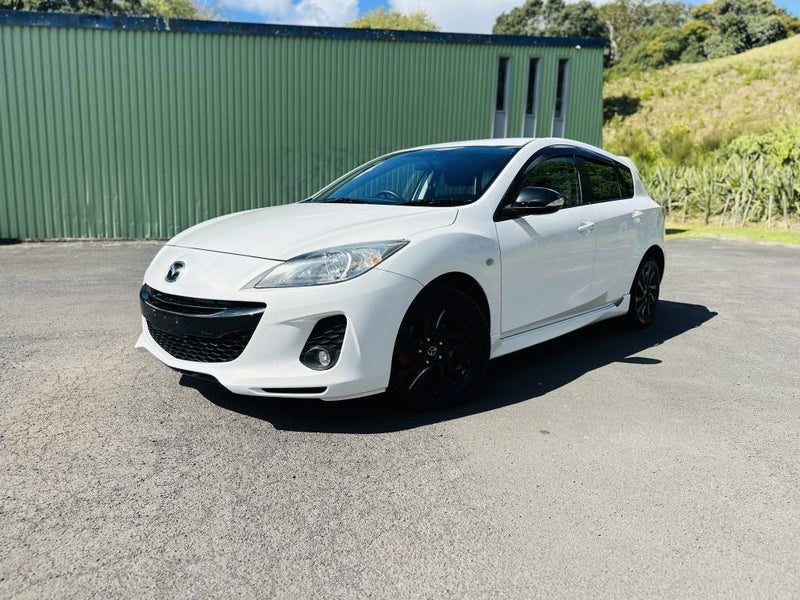 2013 Mazda Axela SPORTS !! STUNNING ALLOYS !!, photo 3