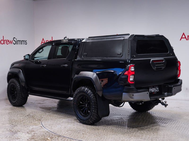 2022 Toyota Hilux SR 5 Cruiser, photo 2