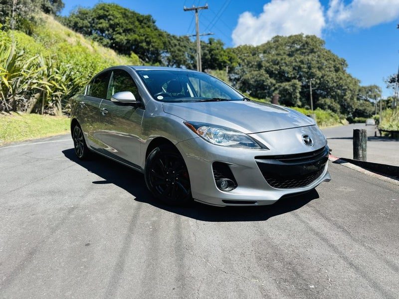 2012 Mazda Axela 20S SPORTS !! SKYACTIVE ENGINE !!