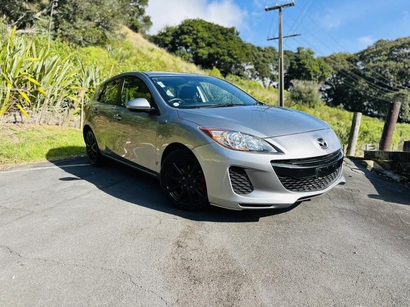 2012 Mazda Axela SPORTS !! STUNNING ALLOYS !!
