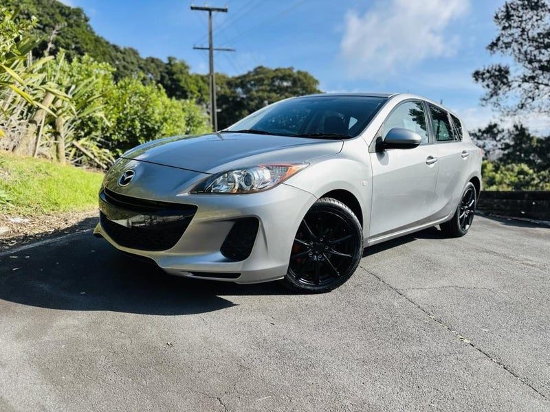 2012 Mazda Axela SPORTS !! STUNNING ALLOYS !!, photo 3