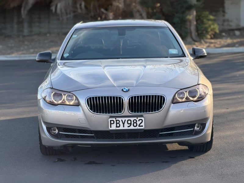 2012 BMW 523i, photo 2