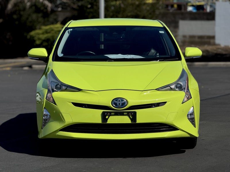 2015 Toyota Prius A TOURING | E-Four 4WD | TSS, photo 3