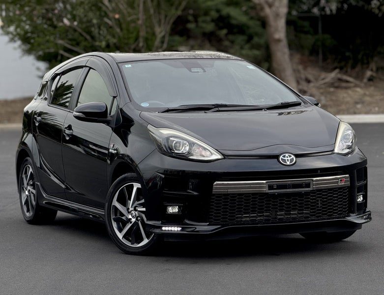 2018 Toyota Aqua G | GR-SPORT | *LEATHER*