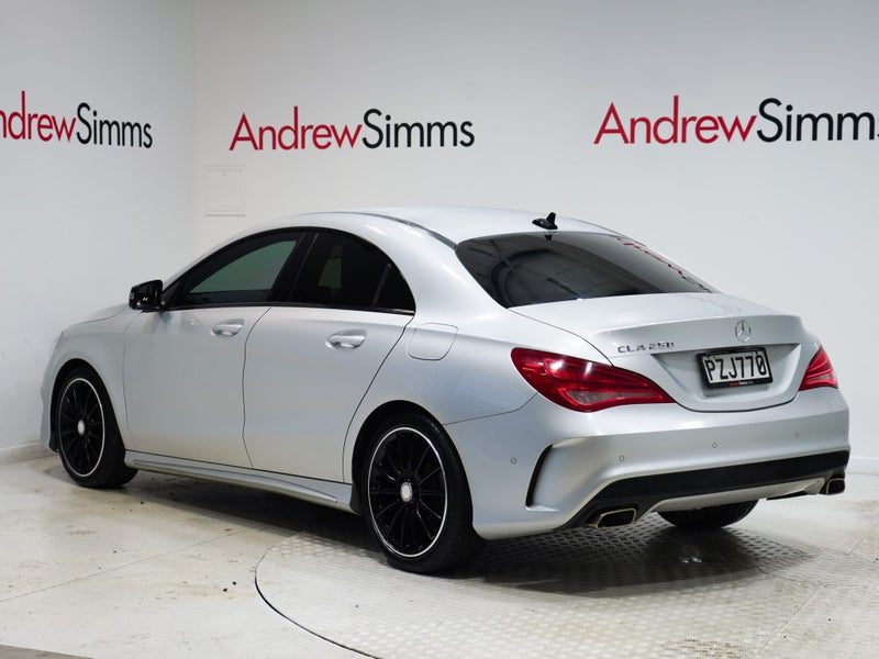 2013 Mercedes-Benz CLA 250, photo 2