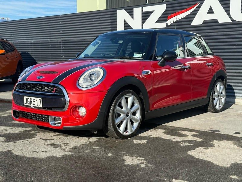 2015 MINI Cooper S JCW Design, NZ New, photo 3