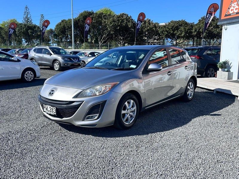 2010 Mazda Axela SPORTS, photo 3