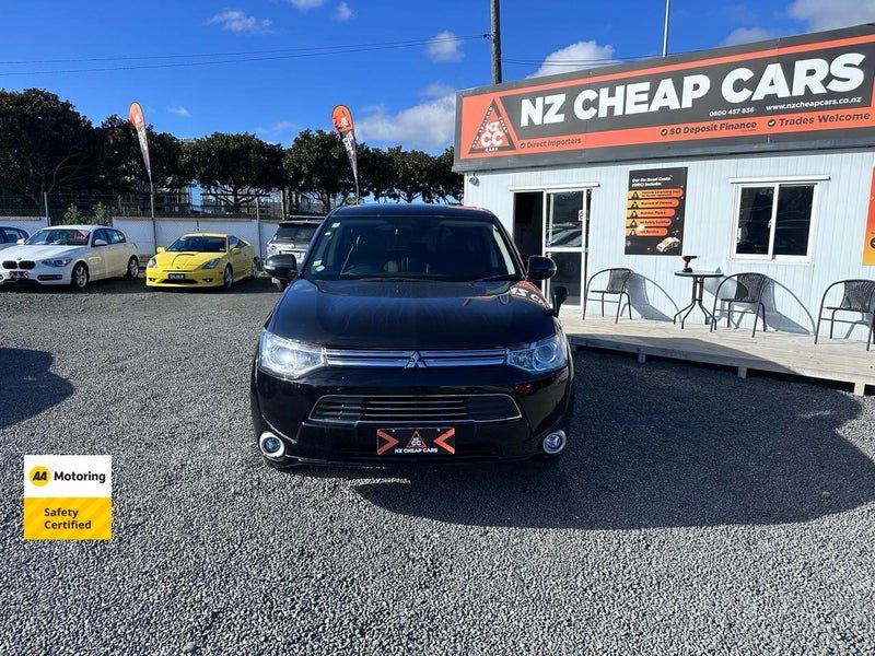2013 Mitsubishi Outlander PHEV, photo 2