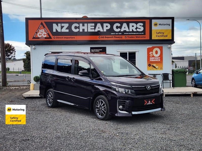 2017 Toyota Voxy 7 Seats