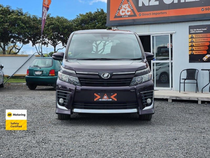 2017 Toyota Voxy 7 Seats, photo 2