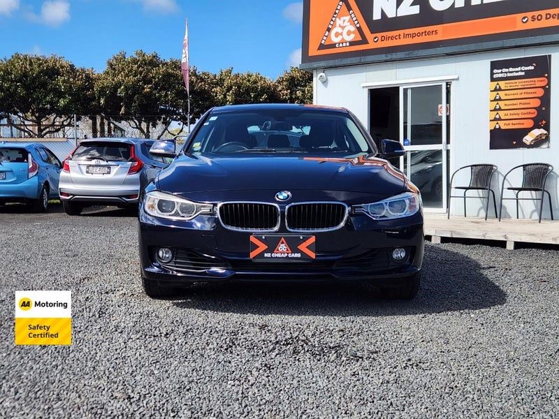 2013 BMW 320i, photo 2