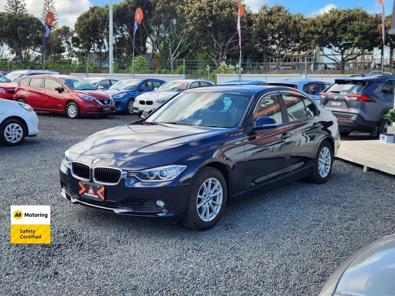 2013 BMW 320i, photo 3