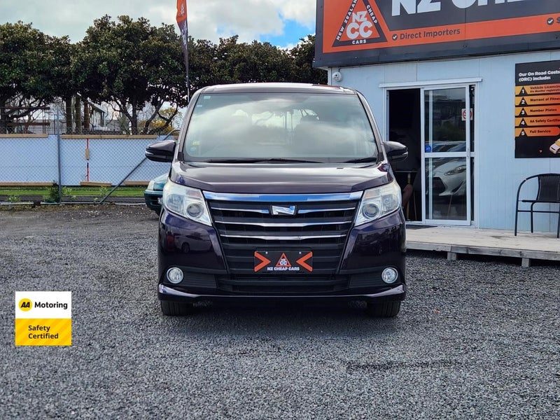 2014 Toyota Noah 7 seater, photo 2