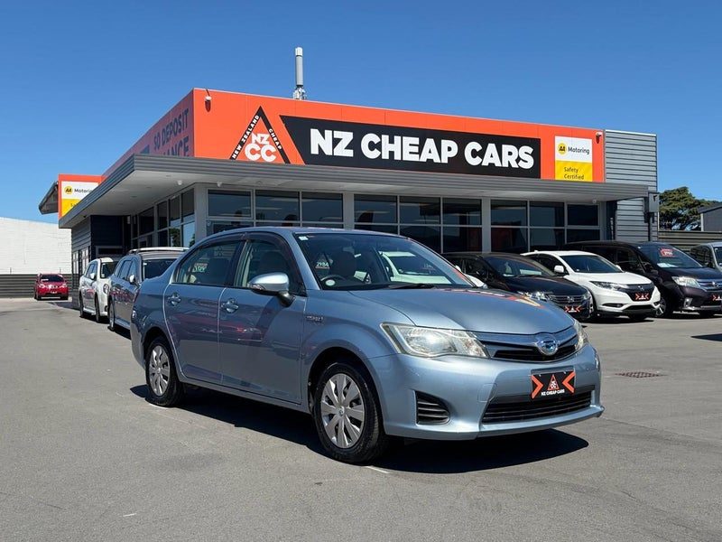 2013 Toyota Corolla Axio Hybrid