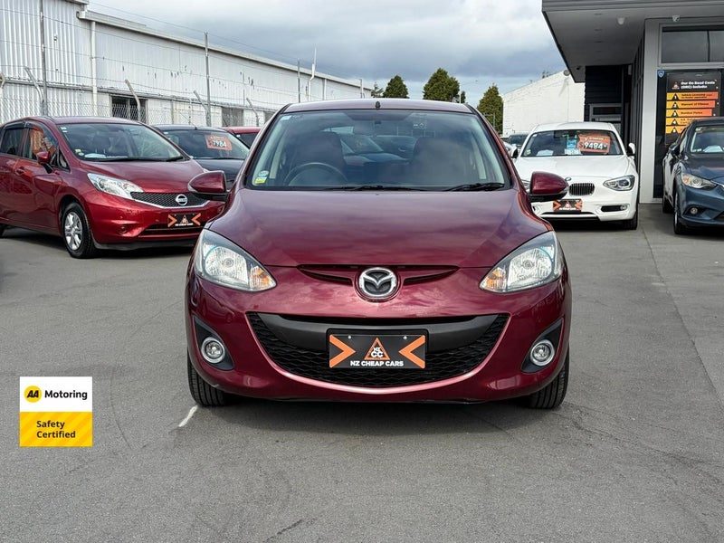 2013 Mazda Demio, photo 2