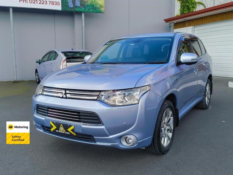 2013 Mitsubishi Outlander PHEV, photo 3