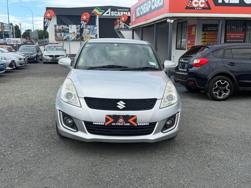 2013 Suzuki Swift, photo 2