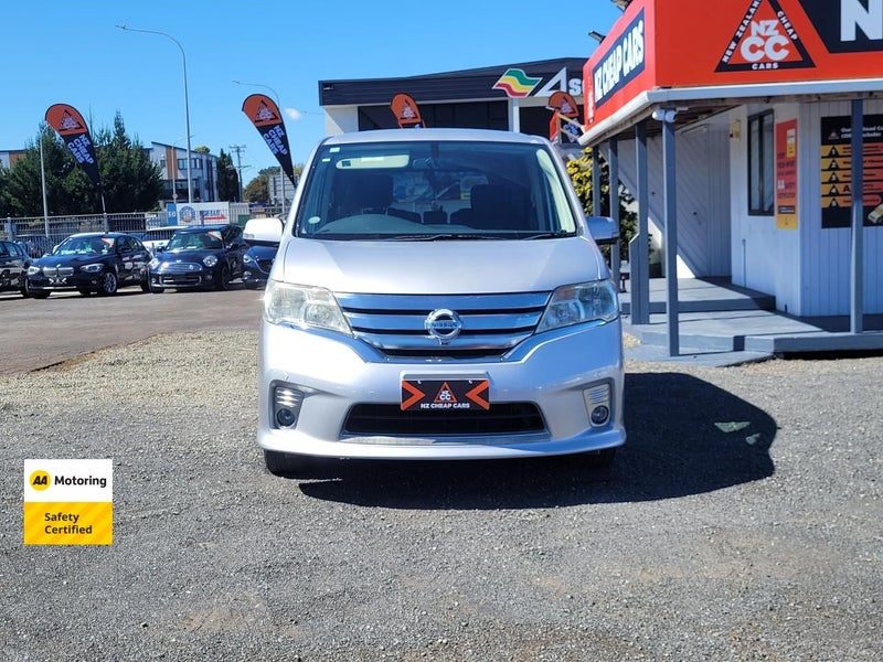 2012 Nissan Serena 7 Seater Hybrid, photo 2