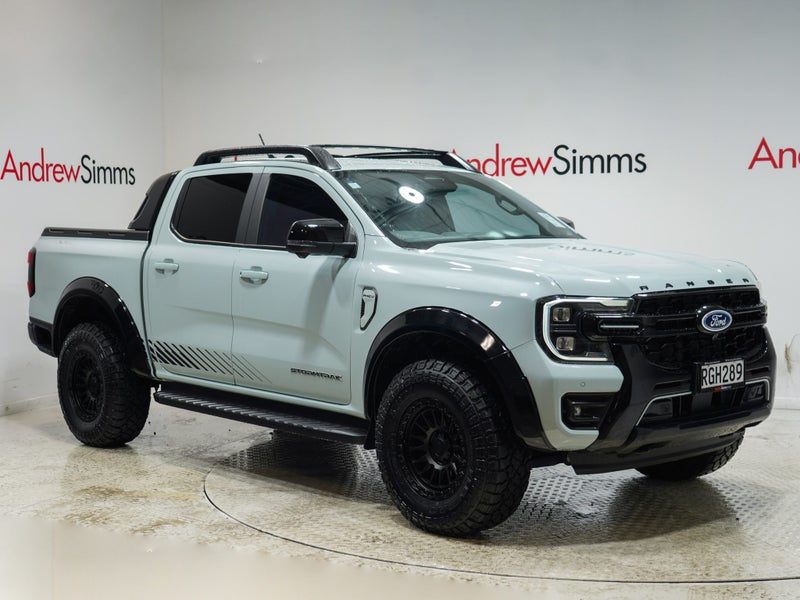 2025 Ford Ranger Stormtrak PHEV/4WD