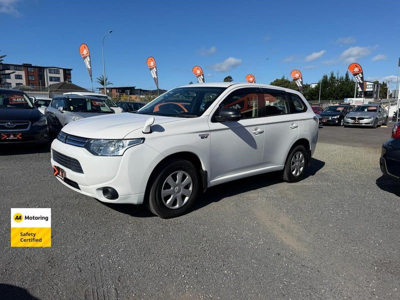 2013 Mitsubishi Outlander PHEV, photo 3
