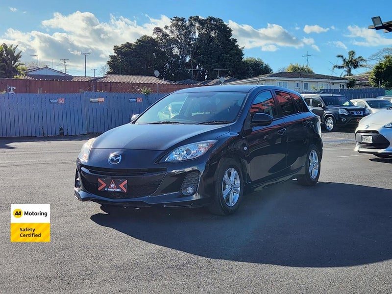 2012 Mazda Axela, photo 3