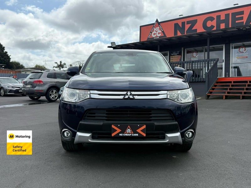 2014 Mitsubishi Outlander 7 Seater, photo 2