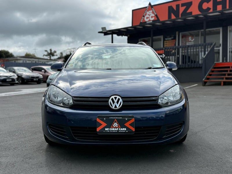 2010 Volkswagen Golf, photo 2