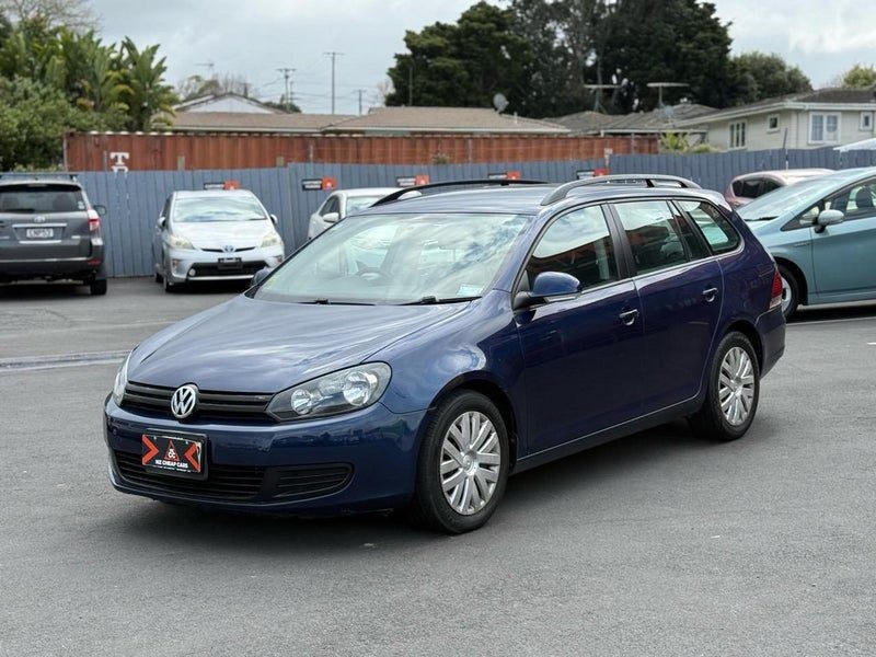 2010 Volkswagen Golf, photo 3