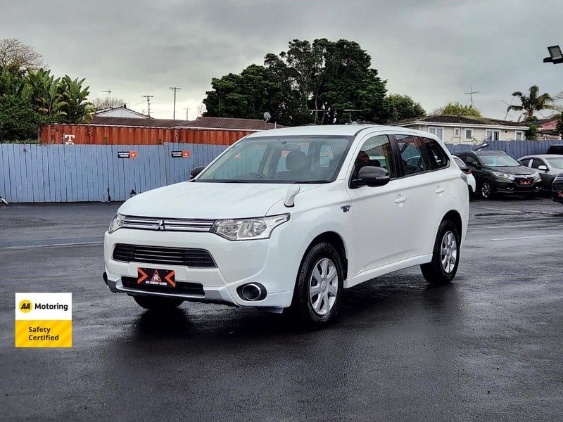 2014 Mitsubishi Outlander PHEV, photo 3
