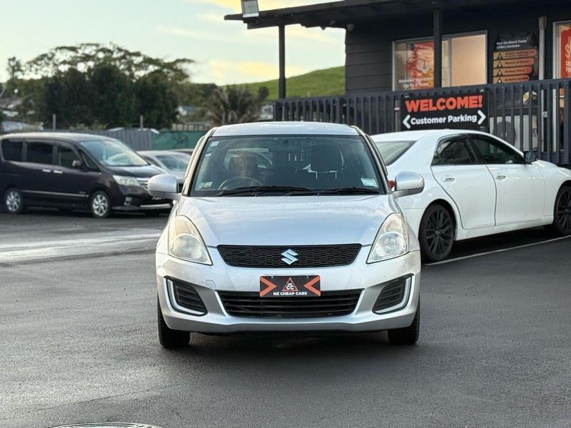 2013 Suzuki Swift, photo 2