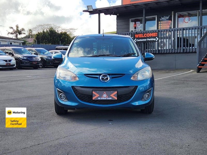 2012 Mazda Demio, photo 2