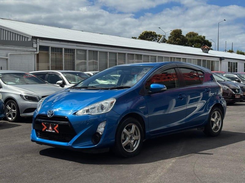 2015 Toyota Aqua Facelift Hybrid, photo 3
