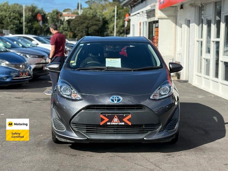2019 Toyota Aqua New Shape Hybrid, photo 2