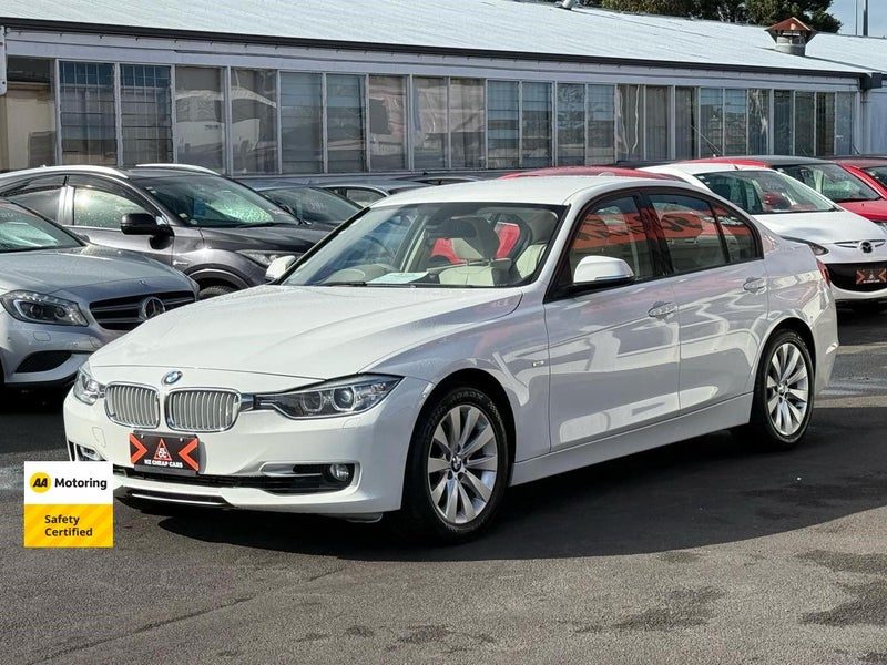 2013 BMW 320i, photo 3
